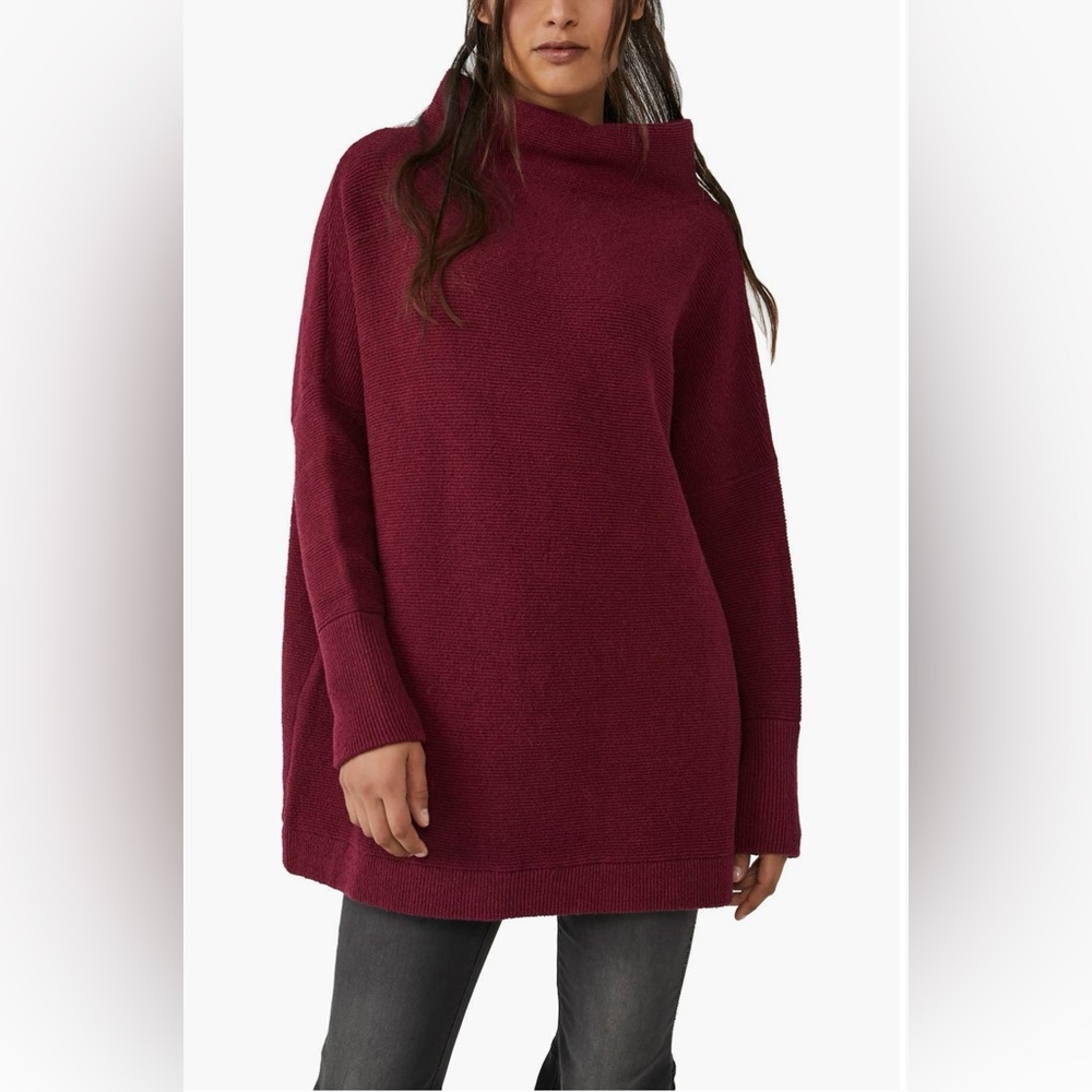 FREE PEOPLE OTTOMAN SLOUCHY TUNIC TOP IN POMEGRANATE WINE SIZE SMALL